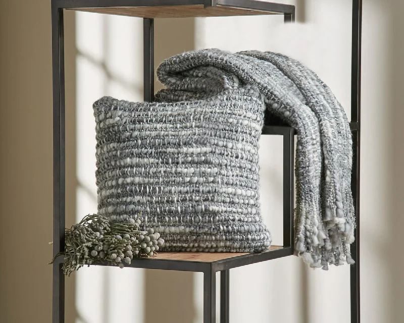 Cashmere blankets for ultimate softness and luxuryChunny Throw - Gray