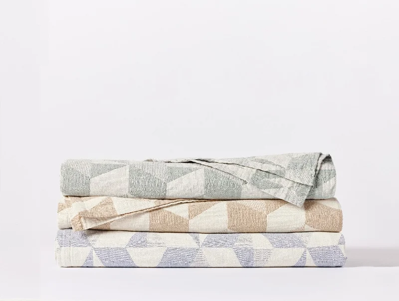 Round Pillows for Boho-Style InteriorsPismo Organic Blanket - Renewed