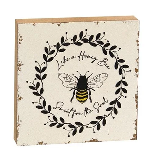 Bed skirts with a country - style patternHoney Bee Wood Block