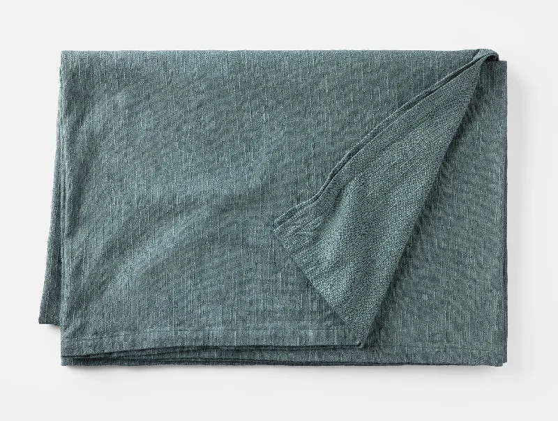 Silk Pillows for Smooth Skin and HairToro Canyon Entertaining Set