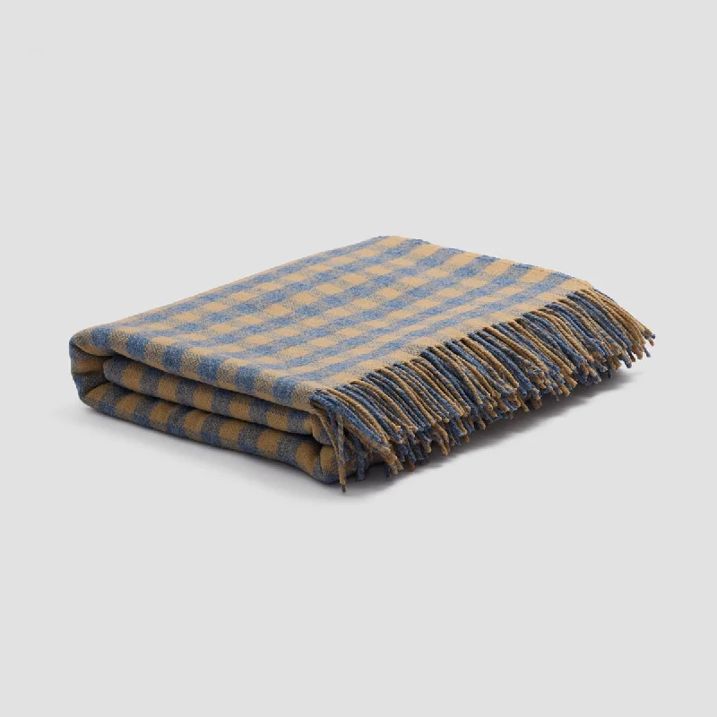 Acrylic blankets for a soft and affordable alternativeWarm Blue Gingham Wool Blanket Acrylic blankets for a soft and affordable alternativeWarm Blue Gingham Wool Blanket