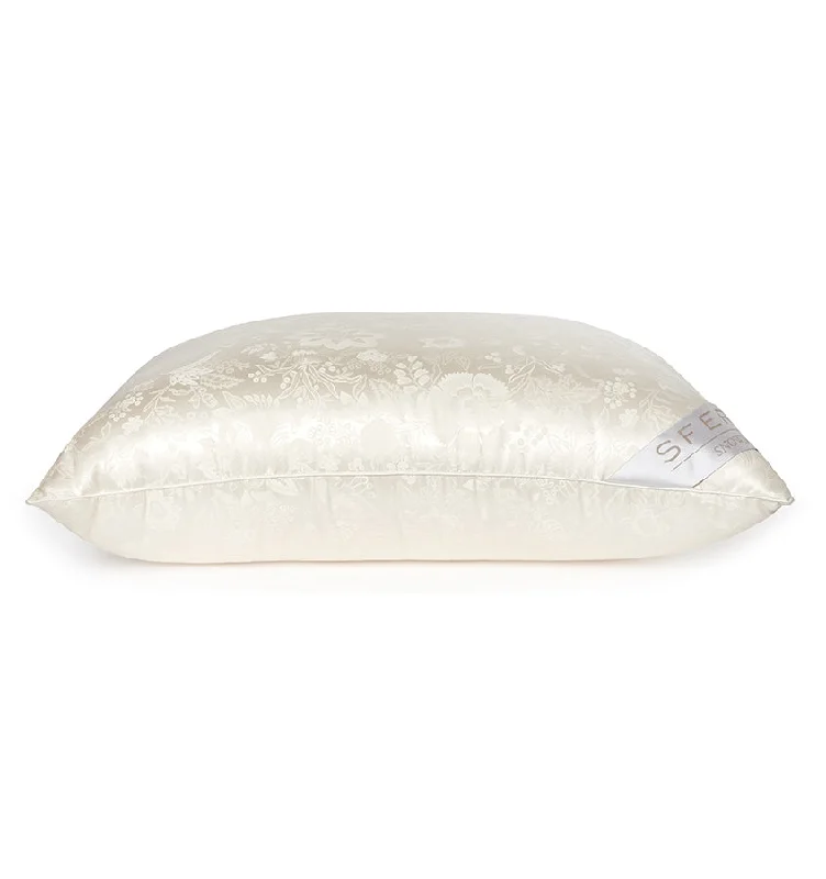 Travel Pillows for Long JourneysSnowdon Pillow