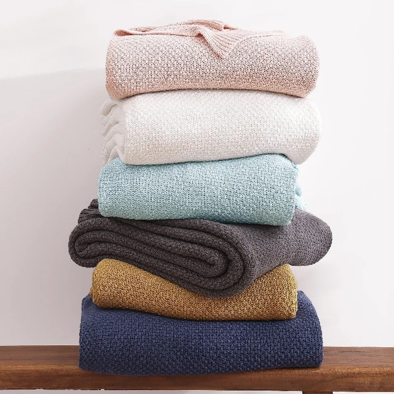Silk blankets with a smooth and elegant touchCotton Knit Blanket - 6 Colors