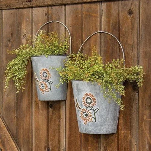 Bed skirts with a football - team - colored pattern2/Set Washed Metal Sunflower & Bee Wall Buckets Bed skirts with a football - team - colored pattern2/Set Washed Metal Sunflower & Bee Wall Buckets