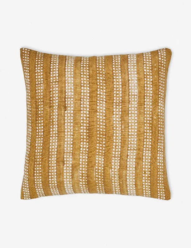 Plush Pillows for a Cozy BedRei Pillow