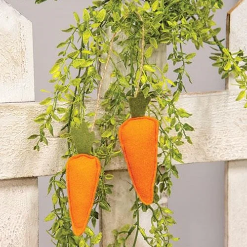 Bed skirts with a Christmas - themed patternFelt Carrots Ornament