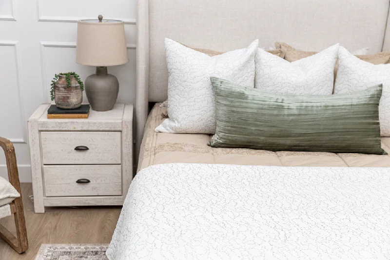 Rayon from bamboo blankets for a silky and breathable feelMallory Luxe Blanket