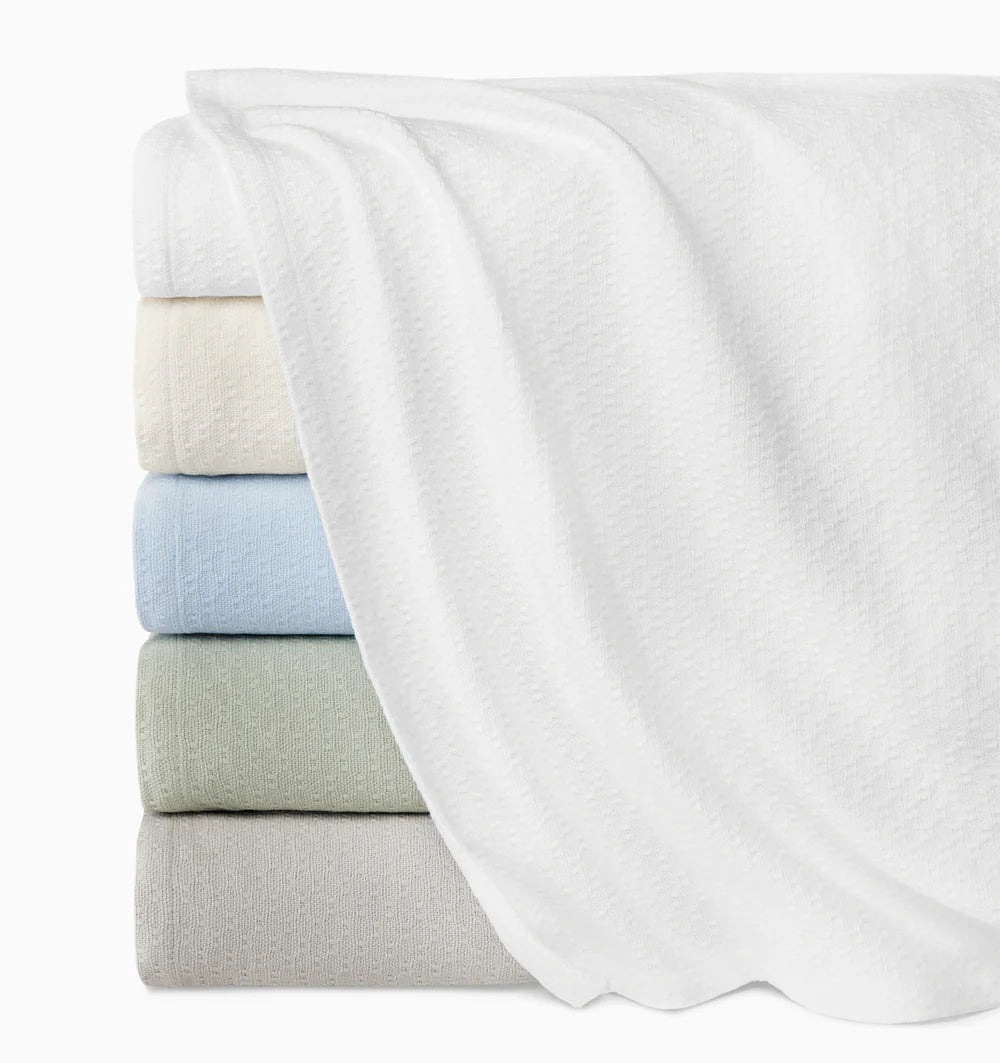 Cotton blankets for breathability and a lightweight feelCorino Cotton Blanket