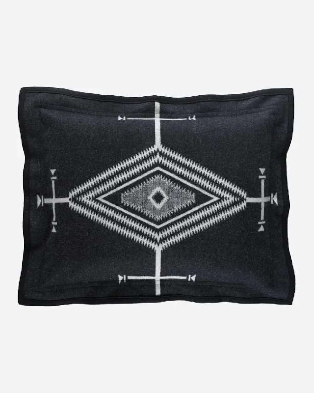 Bamboo fiber blankets with natural antibacterial propertiesLos Ojos Sham