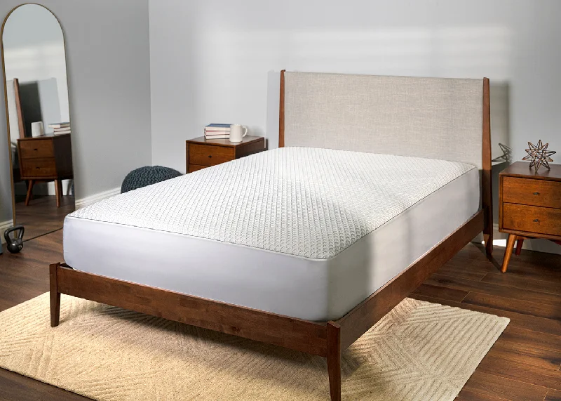 Hybrid mattresses combining foam and innerspring technologyBEDGEAR  Ver-Tex Mattress Protector