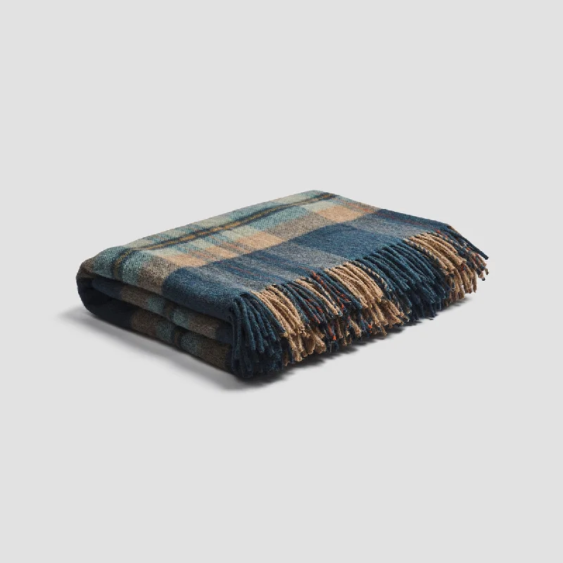 Mohair blankets with a unique sheen and softnessDeep Teal Plaid Cabin Wool Blanket Mohair blankets with a unique sheen and softnessDeep Teal Plaid Cabin Wool Blanket