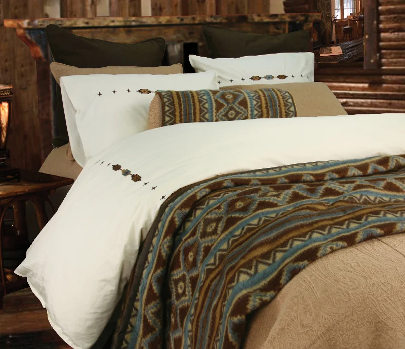Alpaca wool blankets for a hypoallergenic and warm optionHiEnd Accents Canyon Crest Duvet Set, Cream